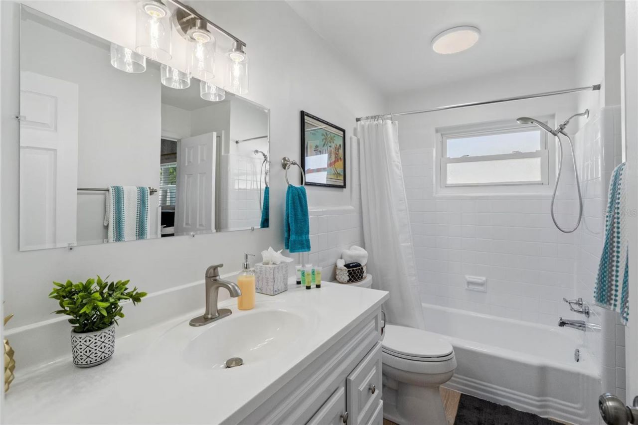1316 Highfield Drive, Clearwater, FL 33764 Photo