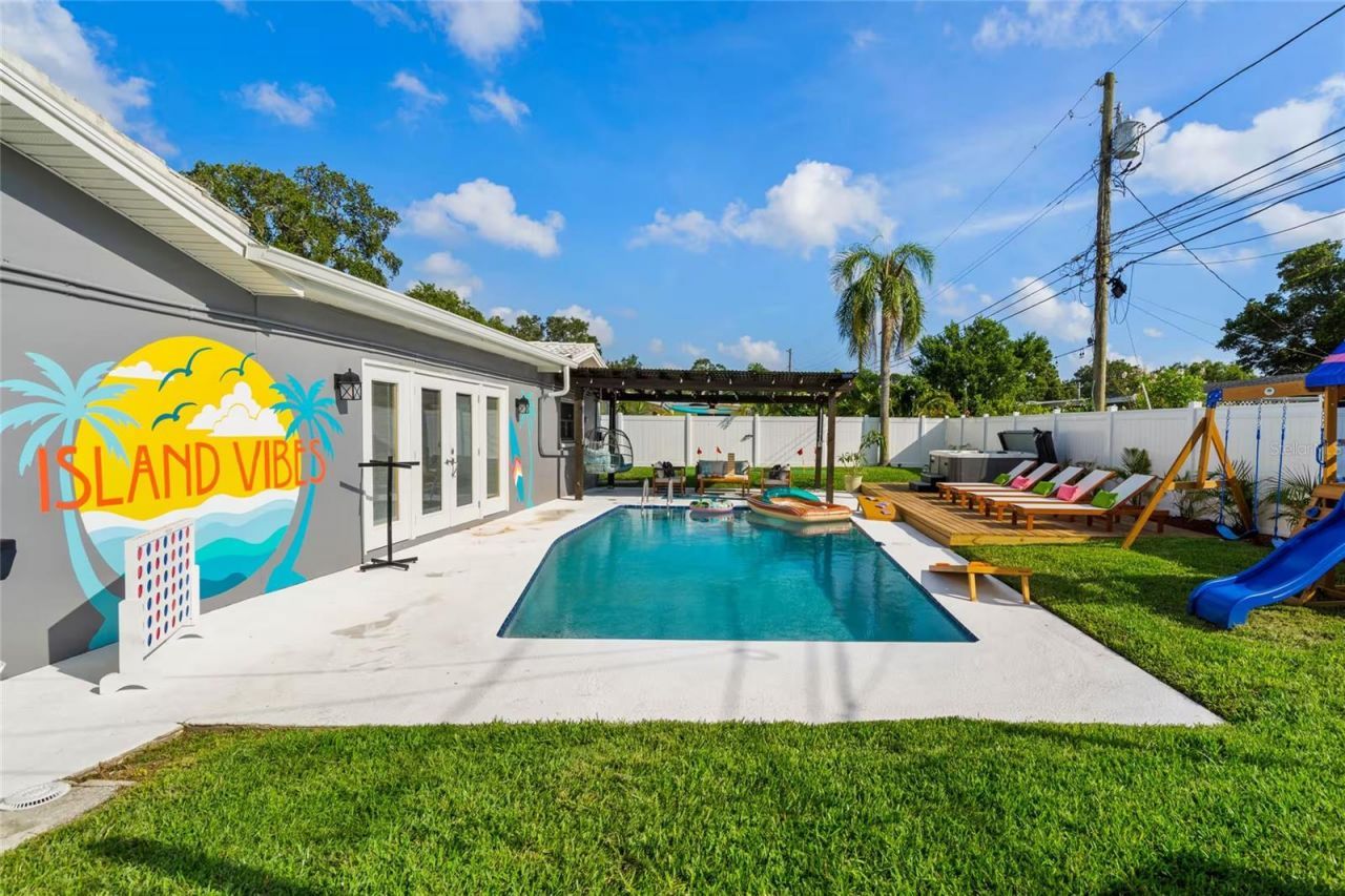 1316 Highfield Drive, Clearwater, FL 33764 Photo