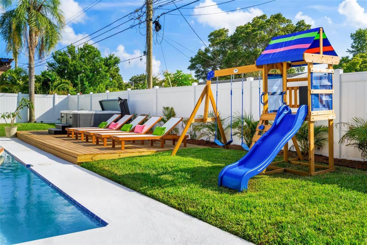 1316 Highfield Drive, Clearwater, FL 33764 Photo