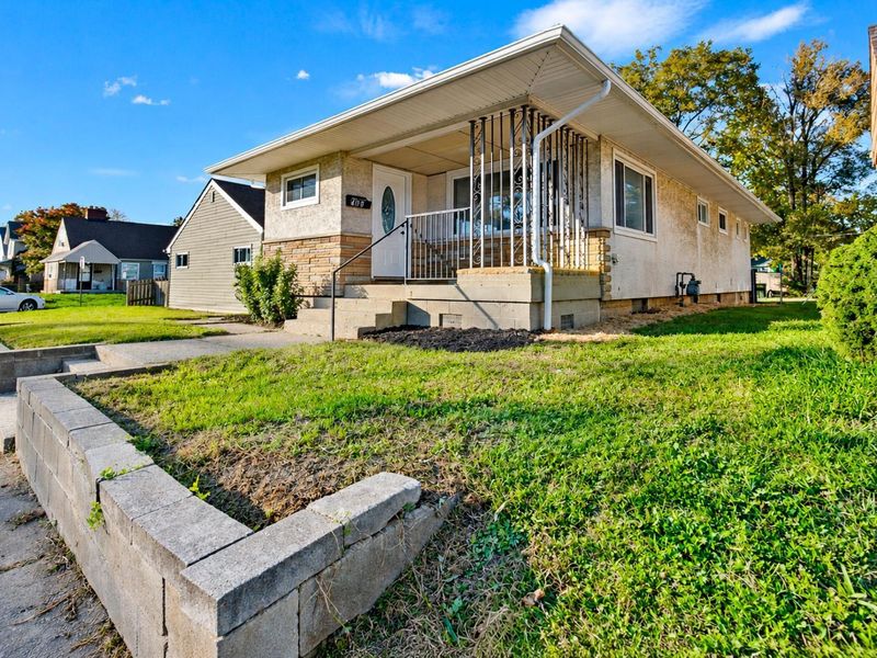 706 Frebis Avenue , Columbus, OH 43206 Photo 4
