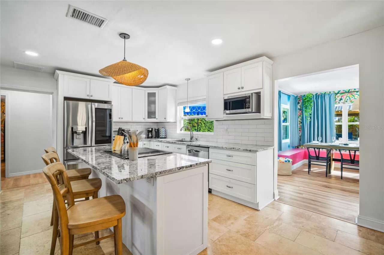 164 23rd Avenue Sw, Seminole, FL 33778 Photo