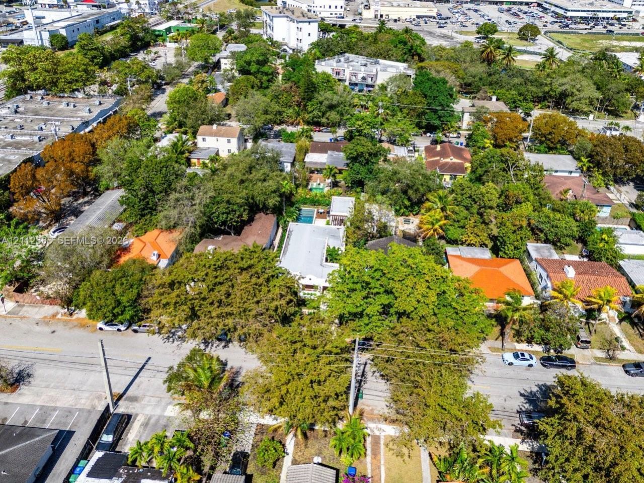 445 NE 76th St , Miami, FL 33138 Photo