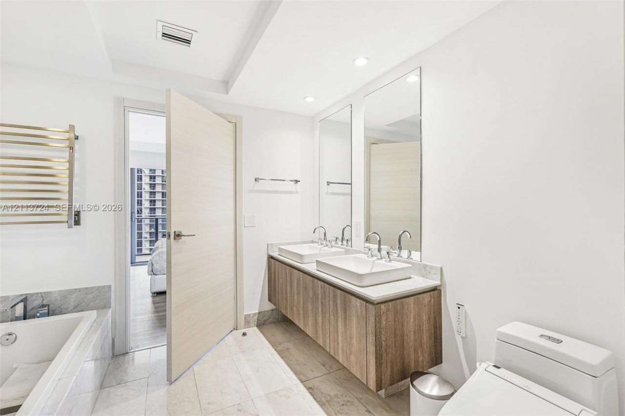 801 S Miami Ave , Unit 2409, Miami, FL 33130 Photo