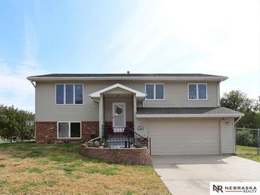 5230 N 20th Street, Lincoln, NE 68521