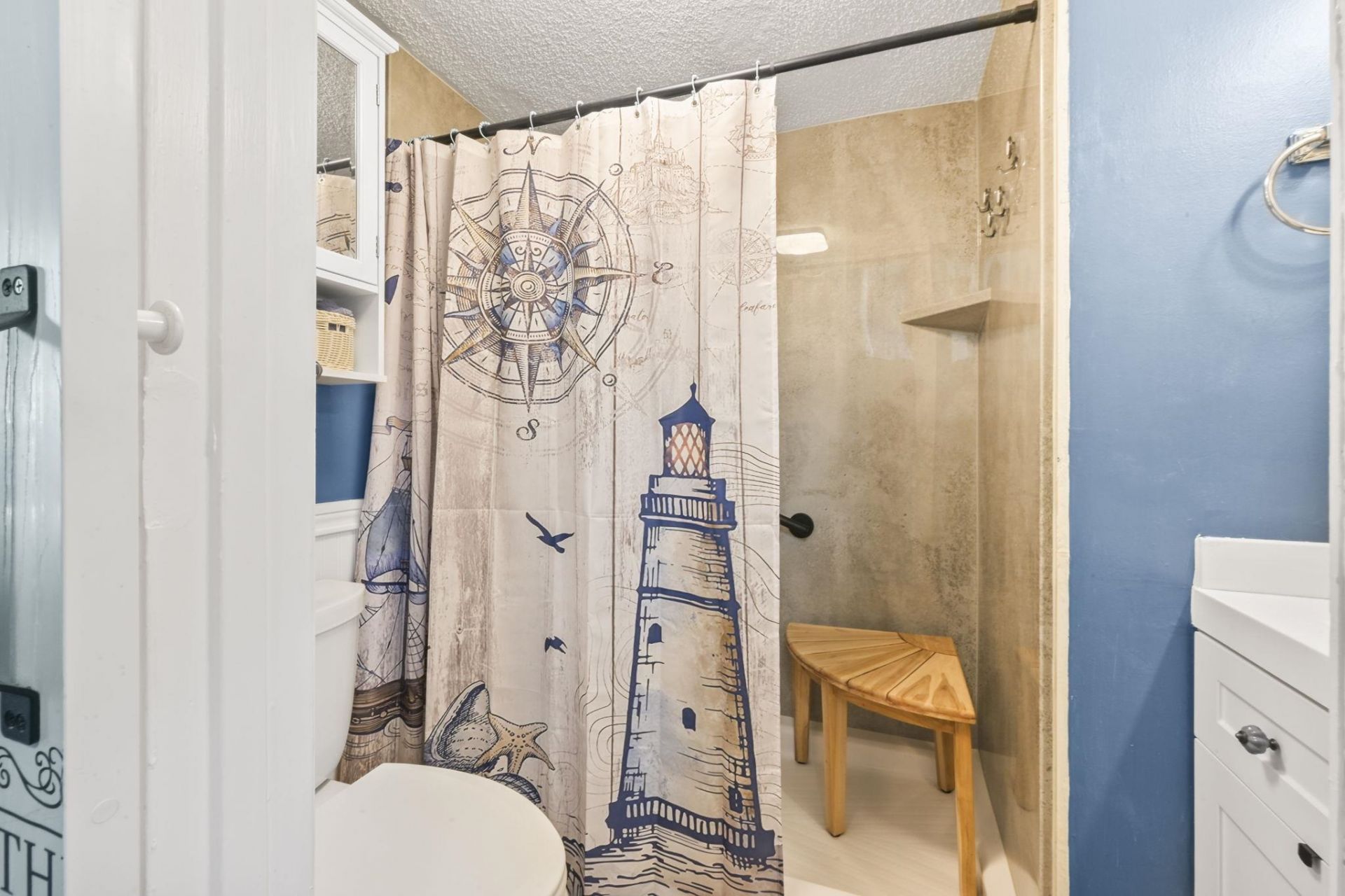 401 Tree Top Ct.  Photo 10