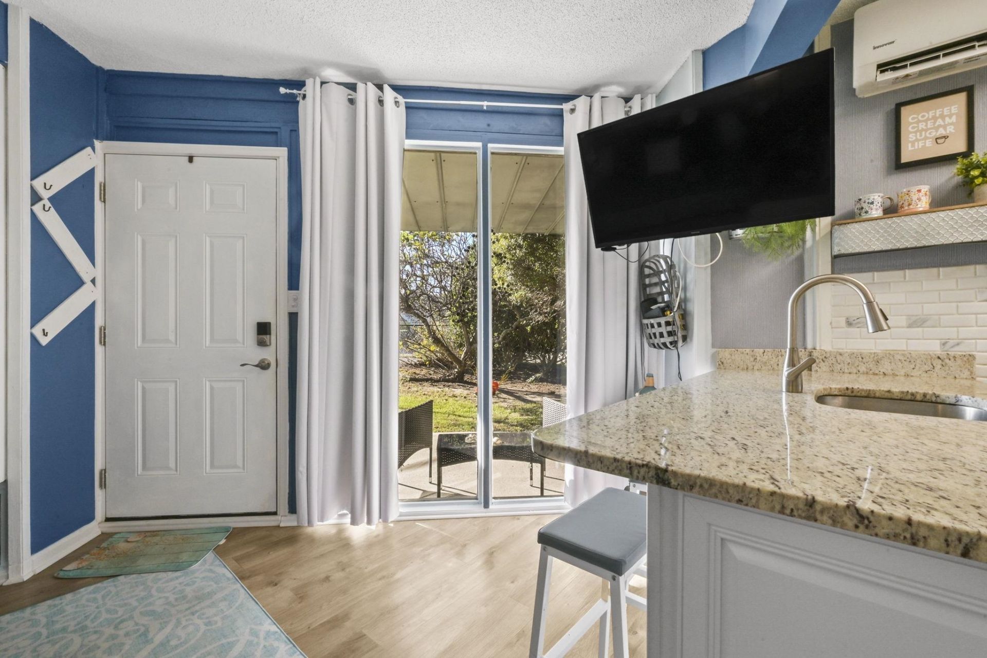 401 Tree Top Ct.  Photo 18