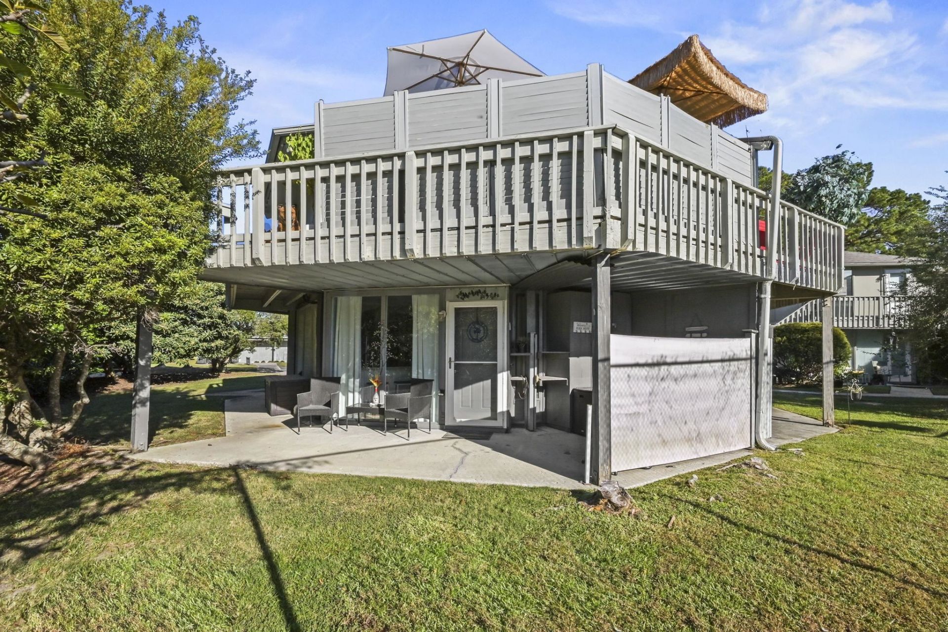401 Tree Top Ct.  Photo 21