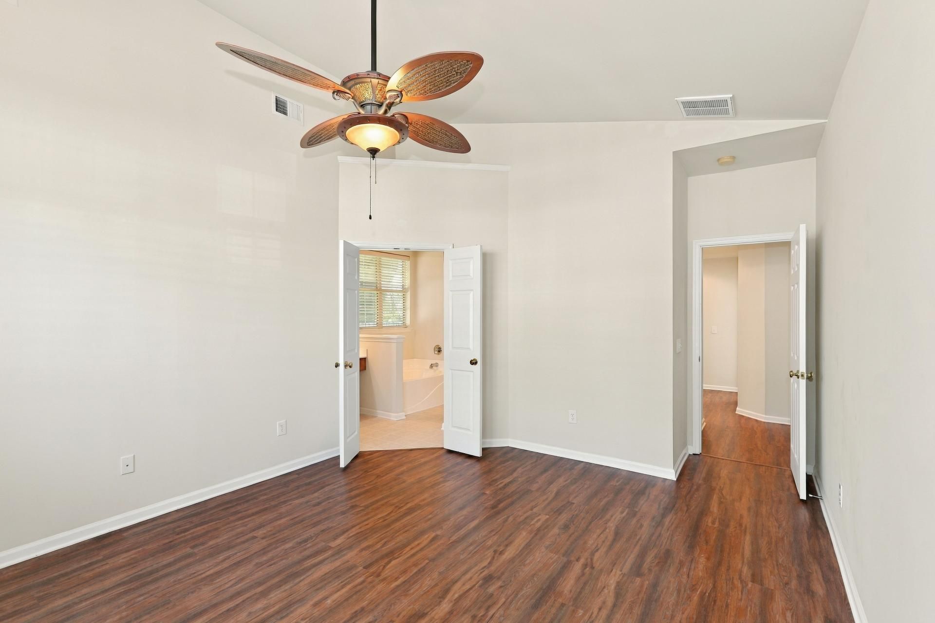 1420 Chimney Swift Lane Photo 11