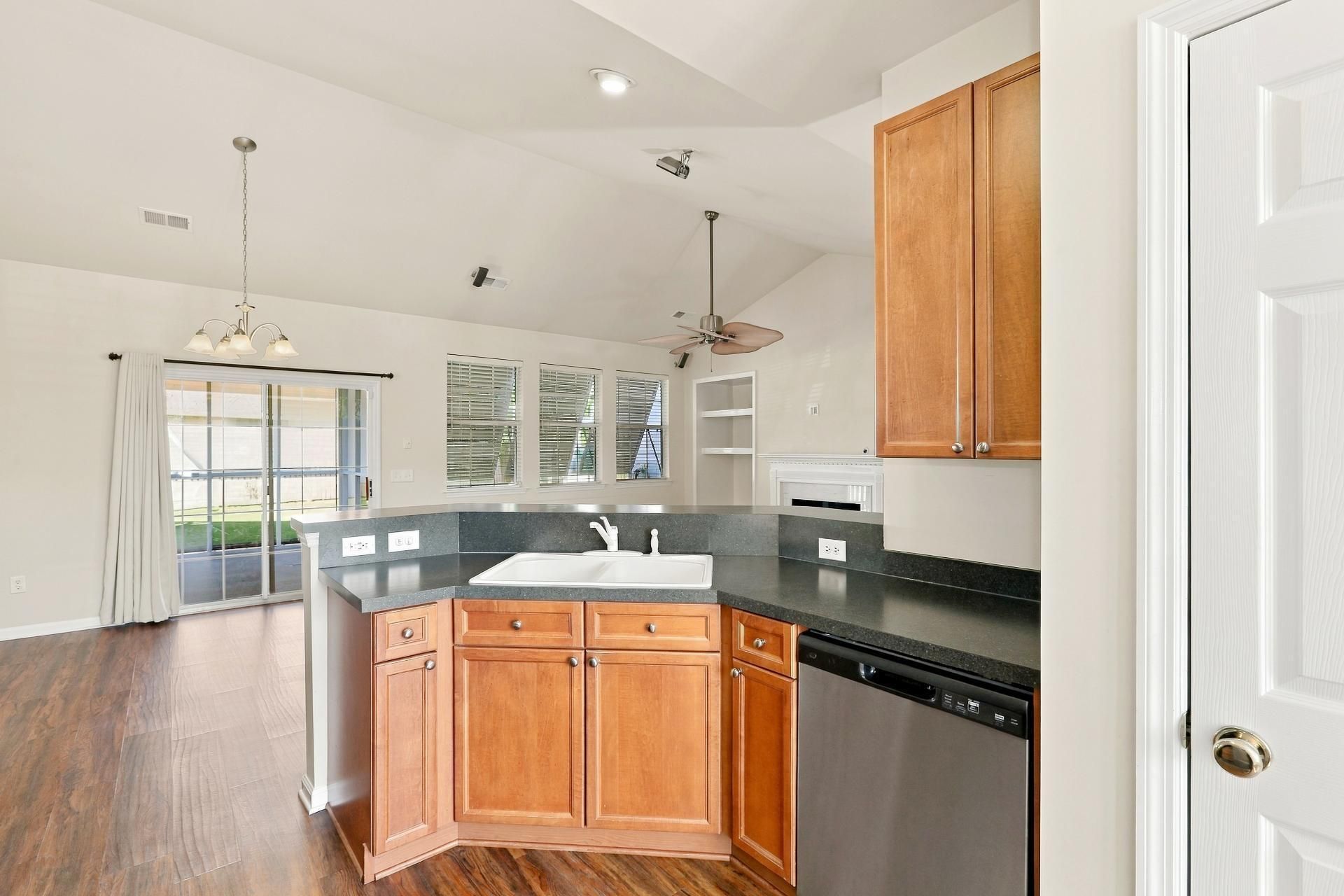 1420 Chimney Swift Lane Photo 8