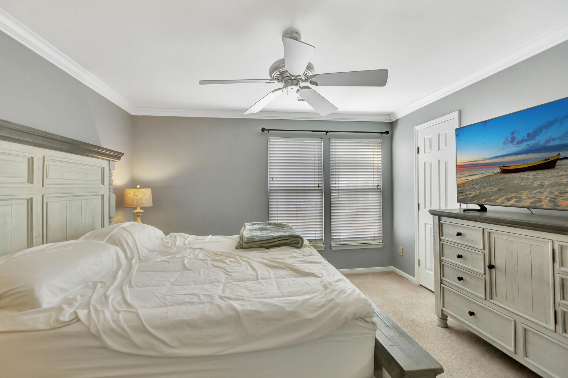 2051 Presidio Drive Photo 17