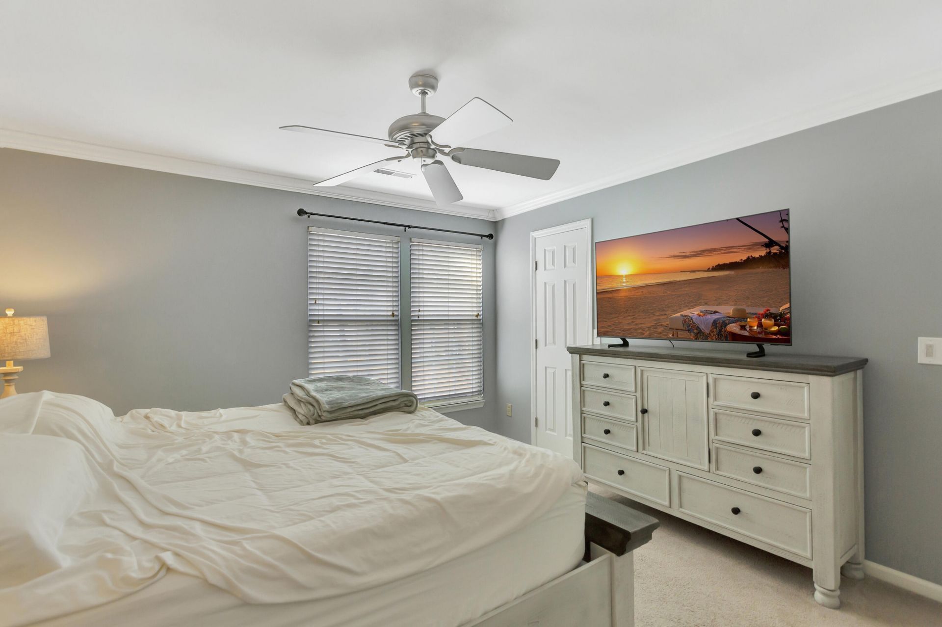 2051 Presidio Drive Photo 18