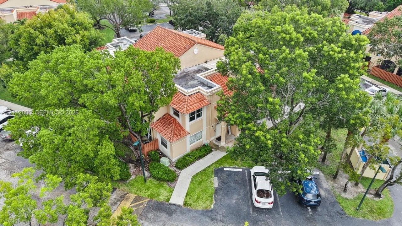 599 Racquet Club Rd , Unit 68-17, Weston, FL 33326 Photo