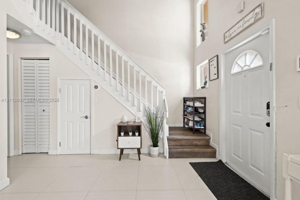 599 Racquet Club Rd , Unit 68-17, Weston, FL 33326 Photo