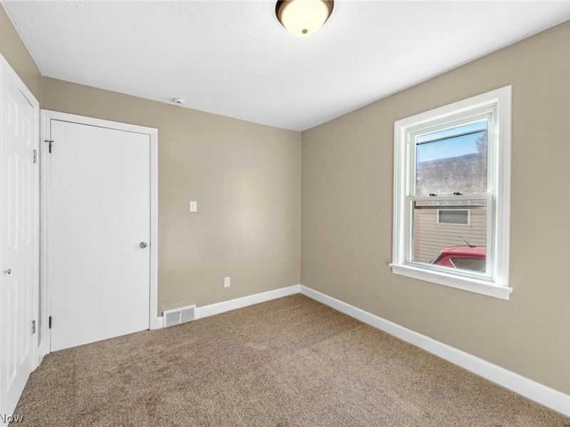 1419 Grand Boulevard , Barberton, OH 44203 Photo 11