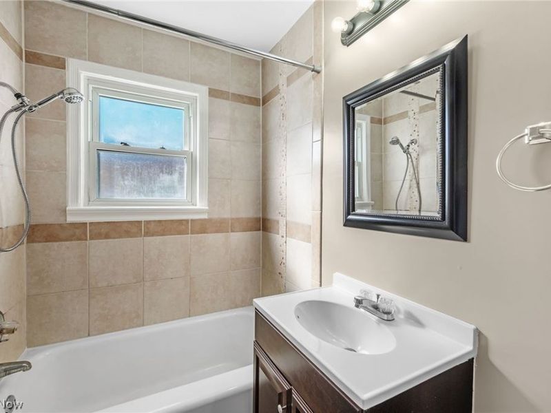 1419 Grand Boulevard , Barberton, OH 44203 Photo 6