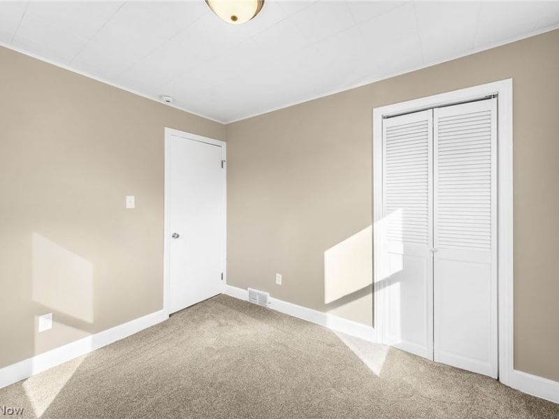 1419 Grand Boulevard , Barberton, OH 44203 Photo 8