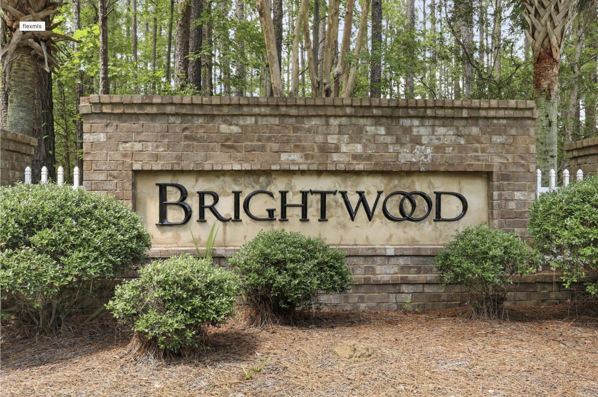 410 Sablewood Drive Photo 22