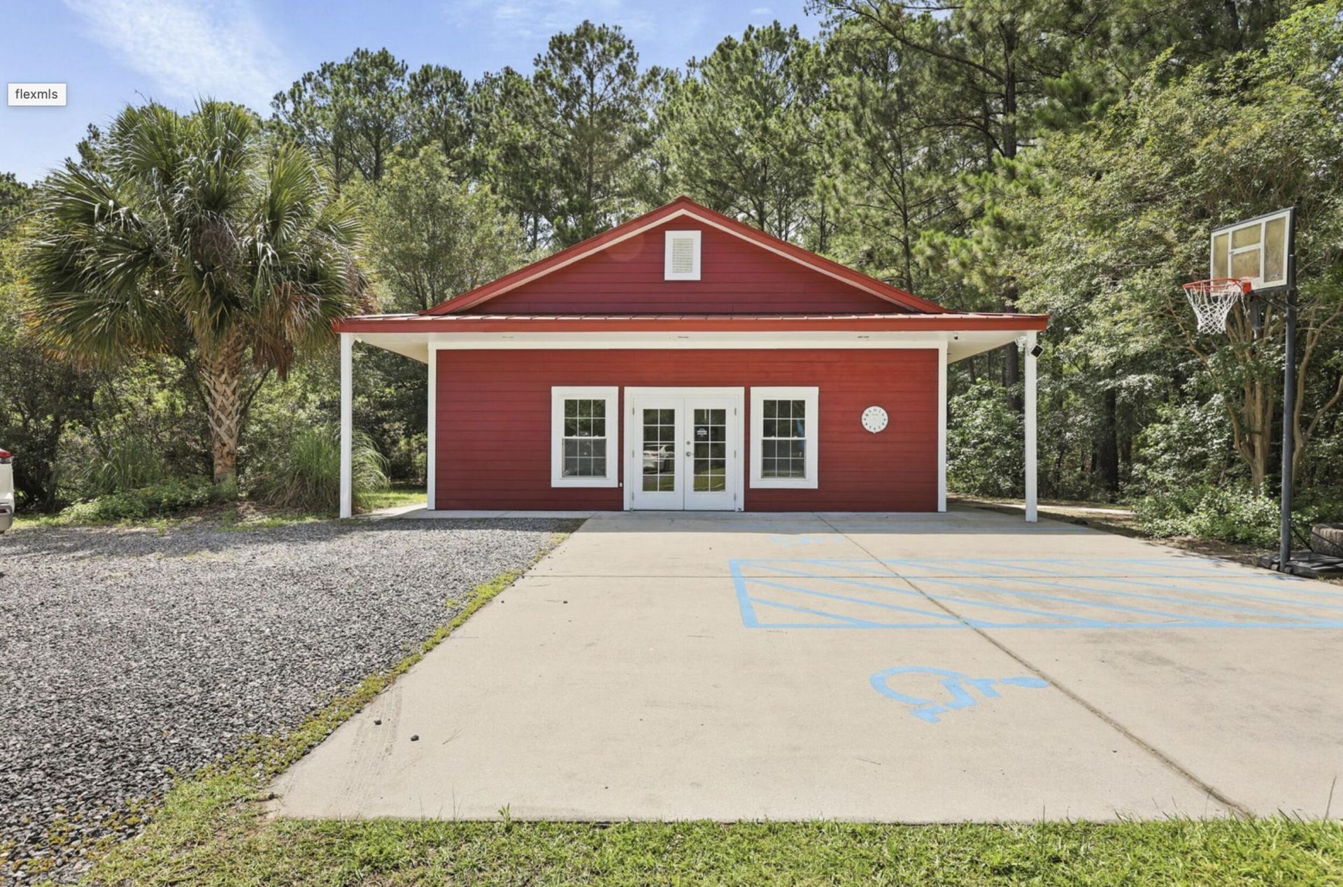 410 Sablewood Drive Photo 24