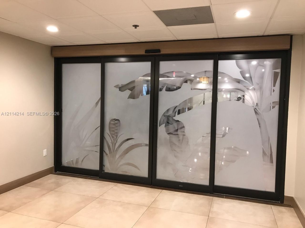 3701 N Country Club Dr , Unit 706, Aventura, FL 33180 Photo