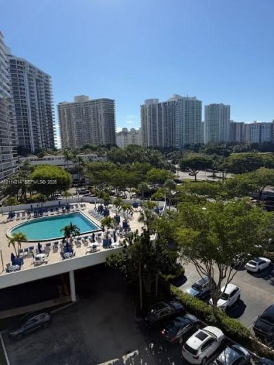 3701 N Country Club Dr , Unit 706, Aventura, FL 33180 Photo