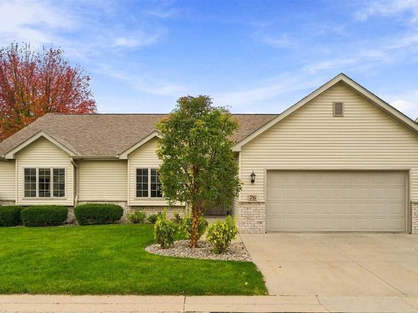 76 PENBROOK CIRCLE, Appleton, WI 54913