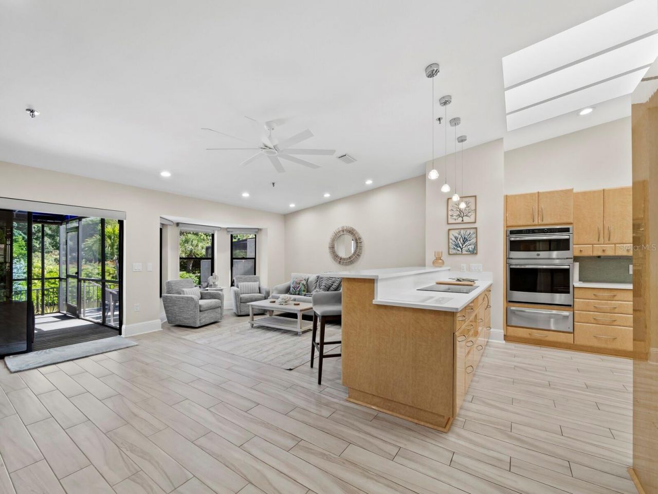 2352 Harbour Oaks Drive, Longboat Key, FL 34228 Photo