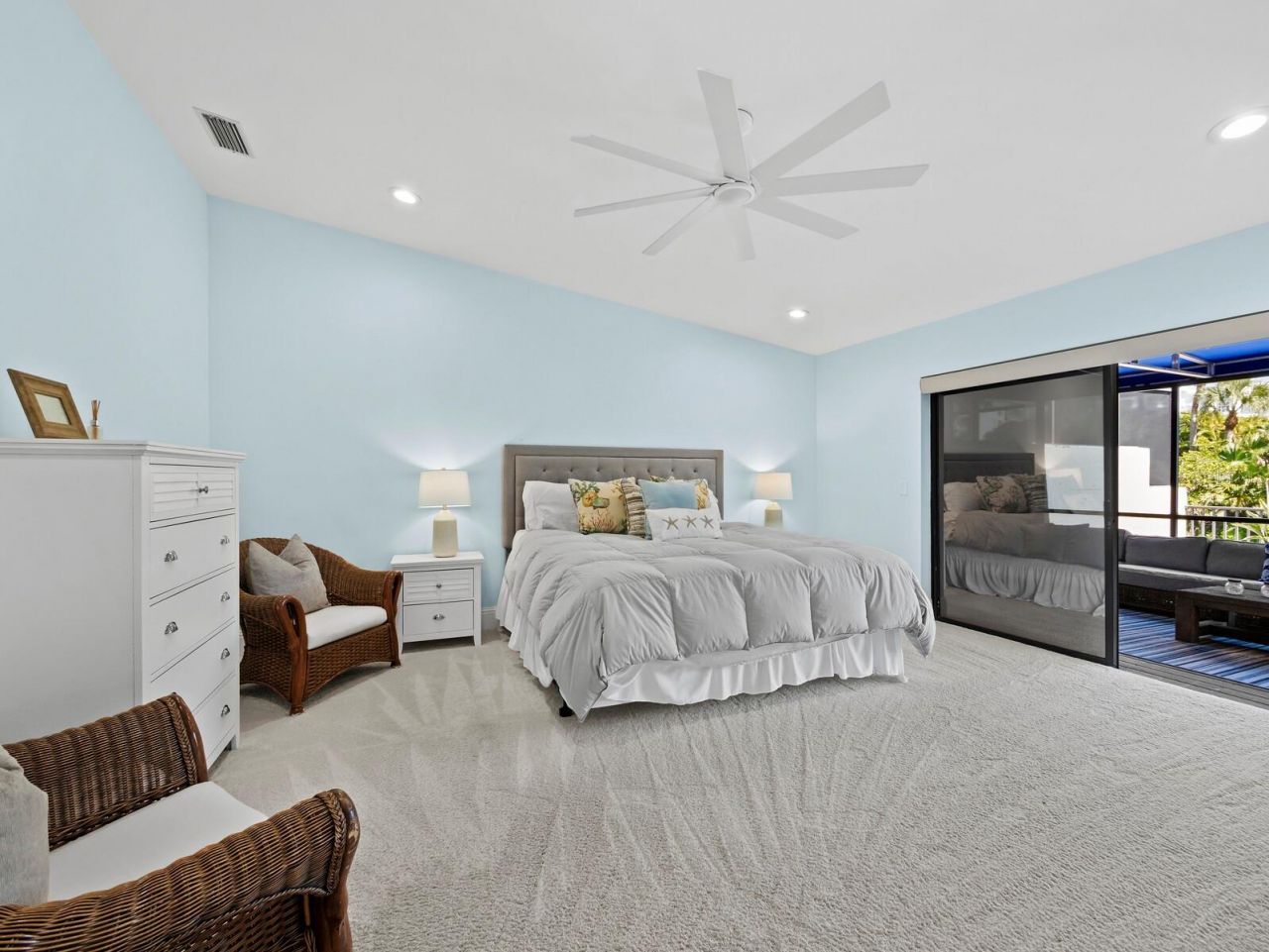 2352 Harbour Oaks Drive, Longboat Key, FL 34228 Photo