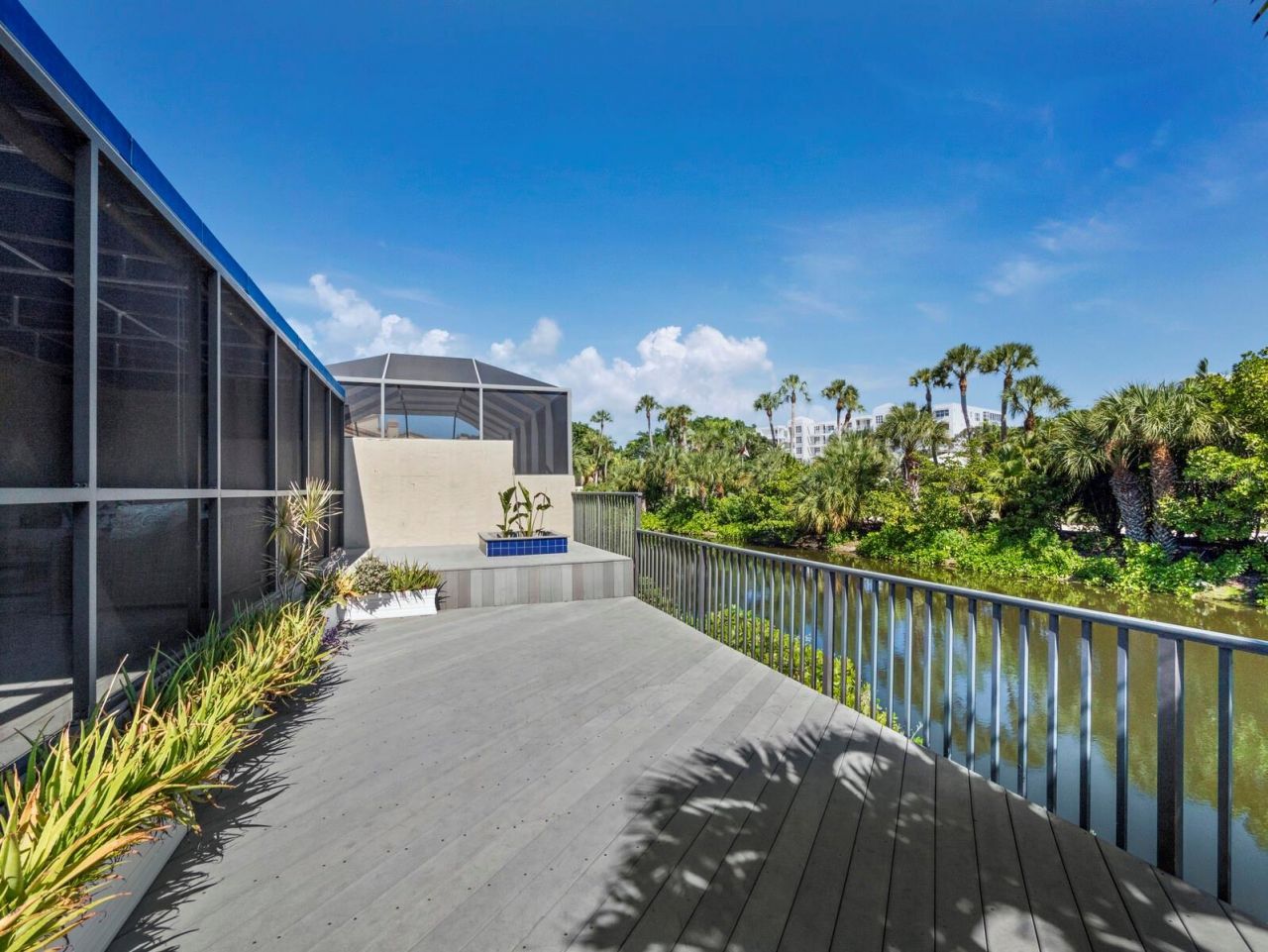 2352 Harbour Oaks Drive, Longboat Key, FL 34228 Photo