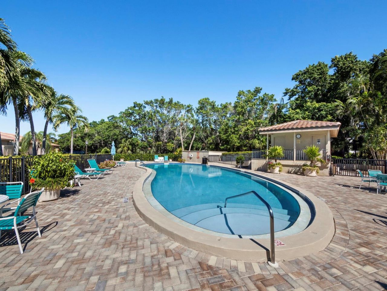 2352 Harbour Oaks Drive, Longboat Key, FL 34228 Photo