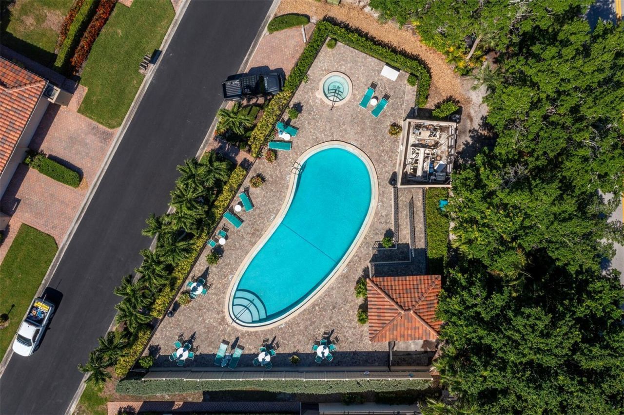 2352 Harbour Oaks Drive, Longboat Key, FL 34228 Photo