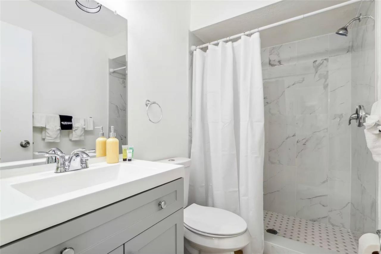 7265 Rosetree Place W, Seminole, FL 33772 Photo