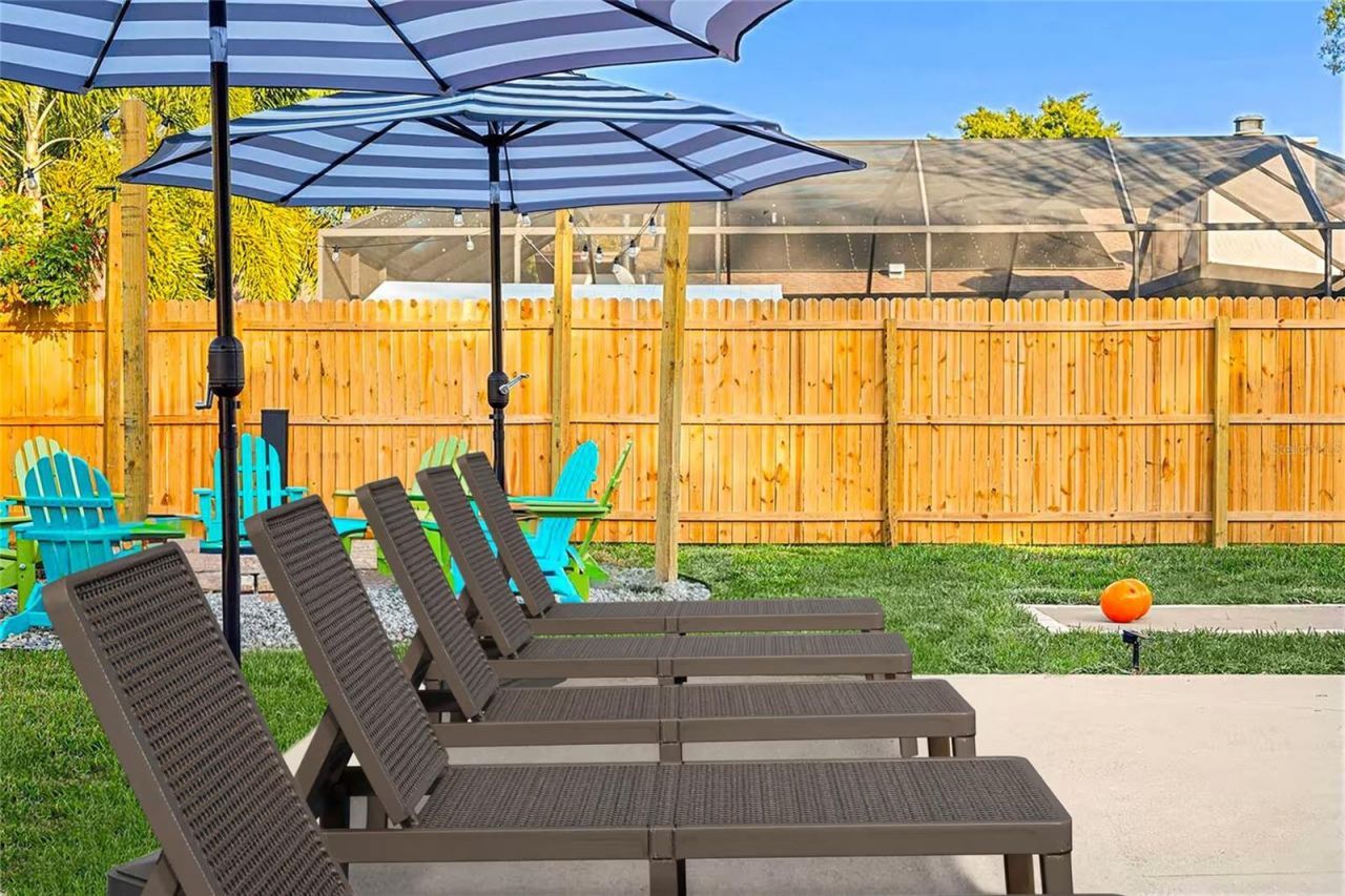7265 Rosetree Place W, Seminole, FL 33772 Photo