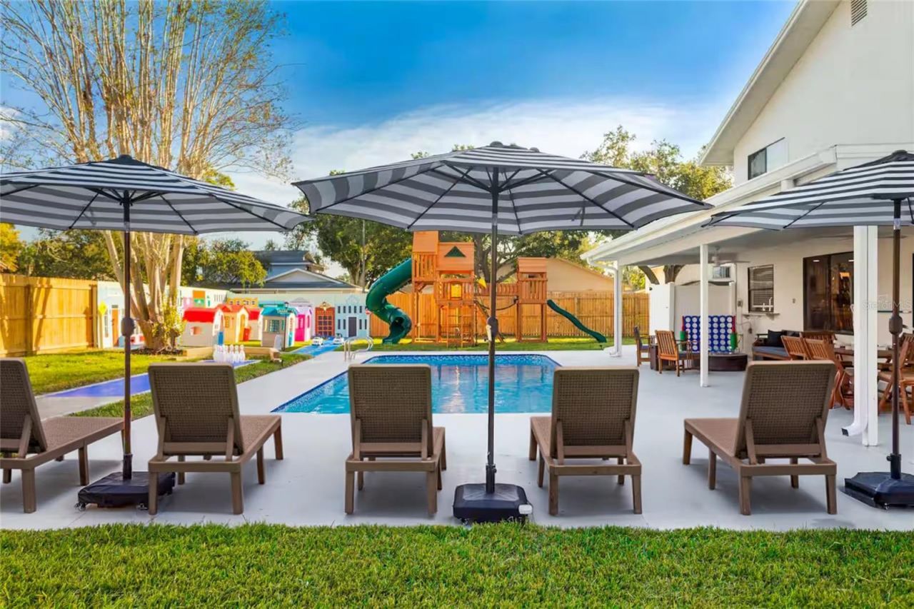 7265 Rosetree Place W, Seminole, FL 33772 Photo