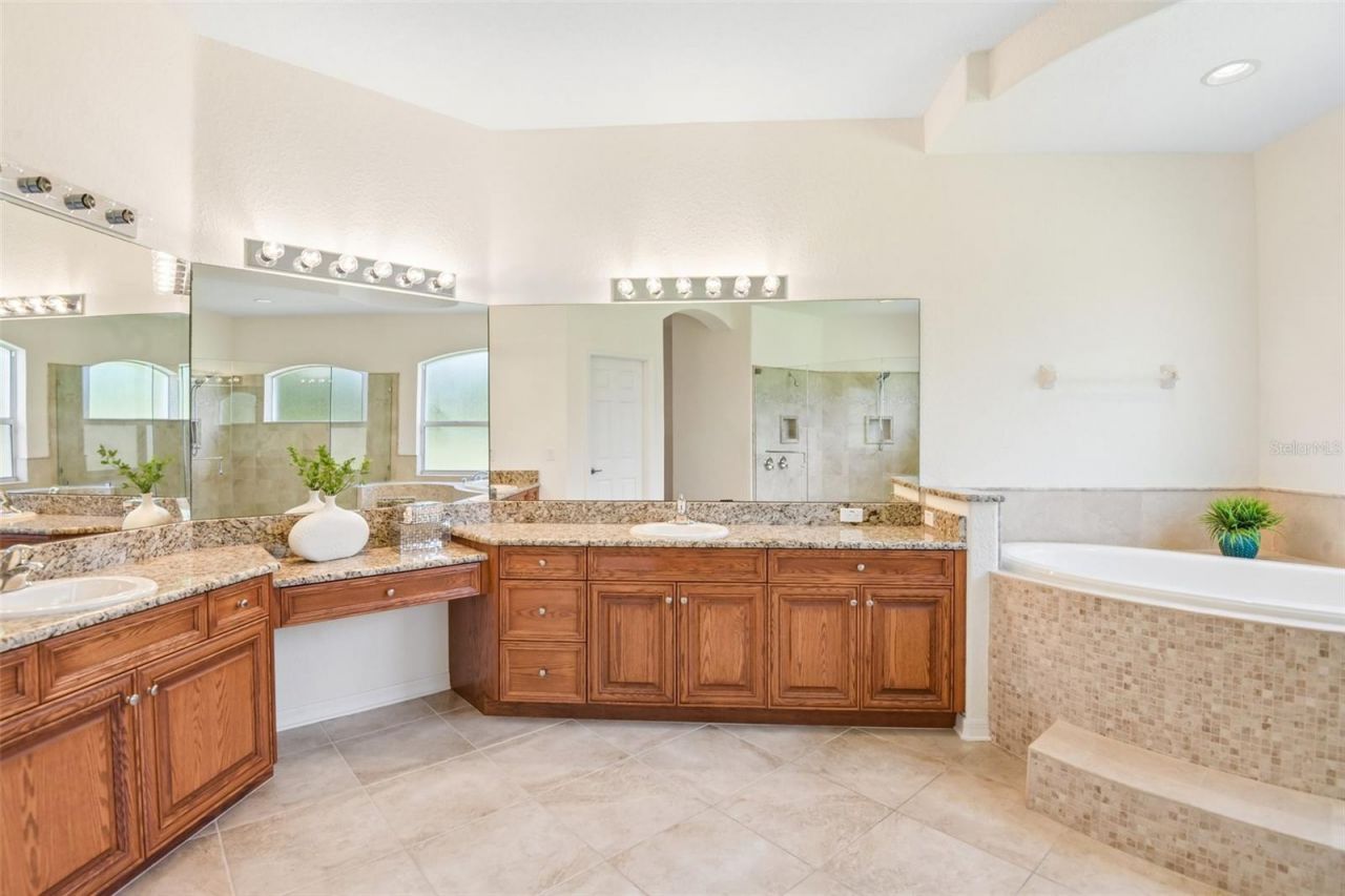 19818 Sea Rider Way, Lutz, FL 33559 Photo