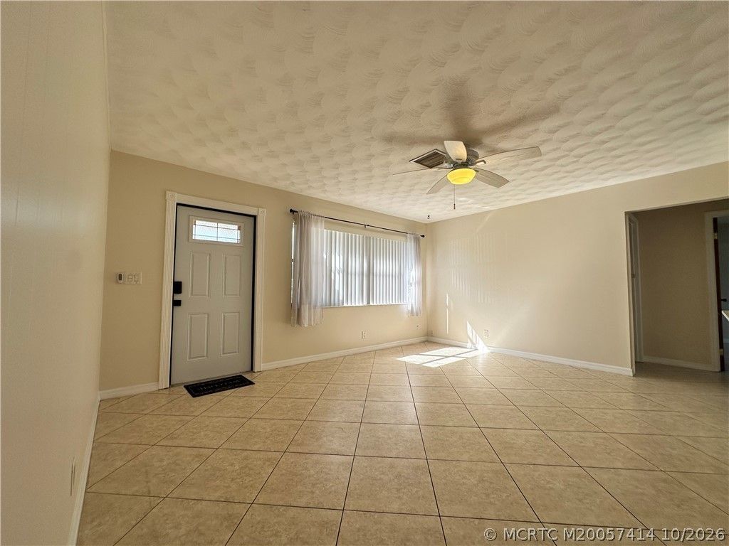 4677 SE Chatham Avenue, Stuart, FL 34997 Photo
