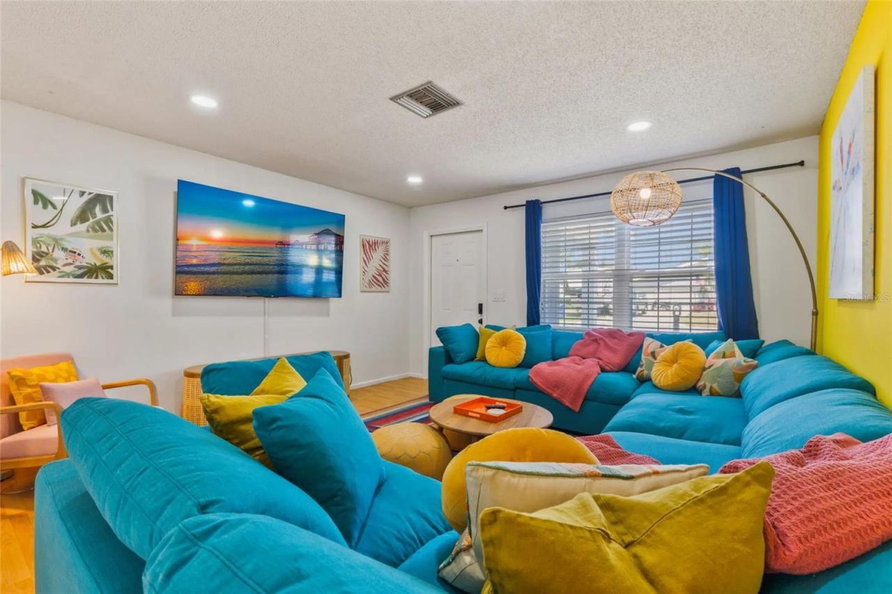9510 134th Way, Seminole, FL 33776 Photo