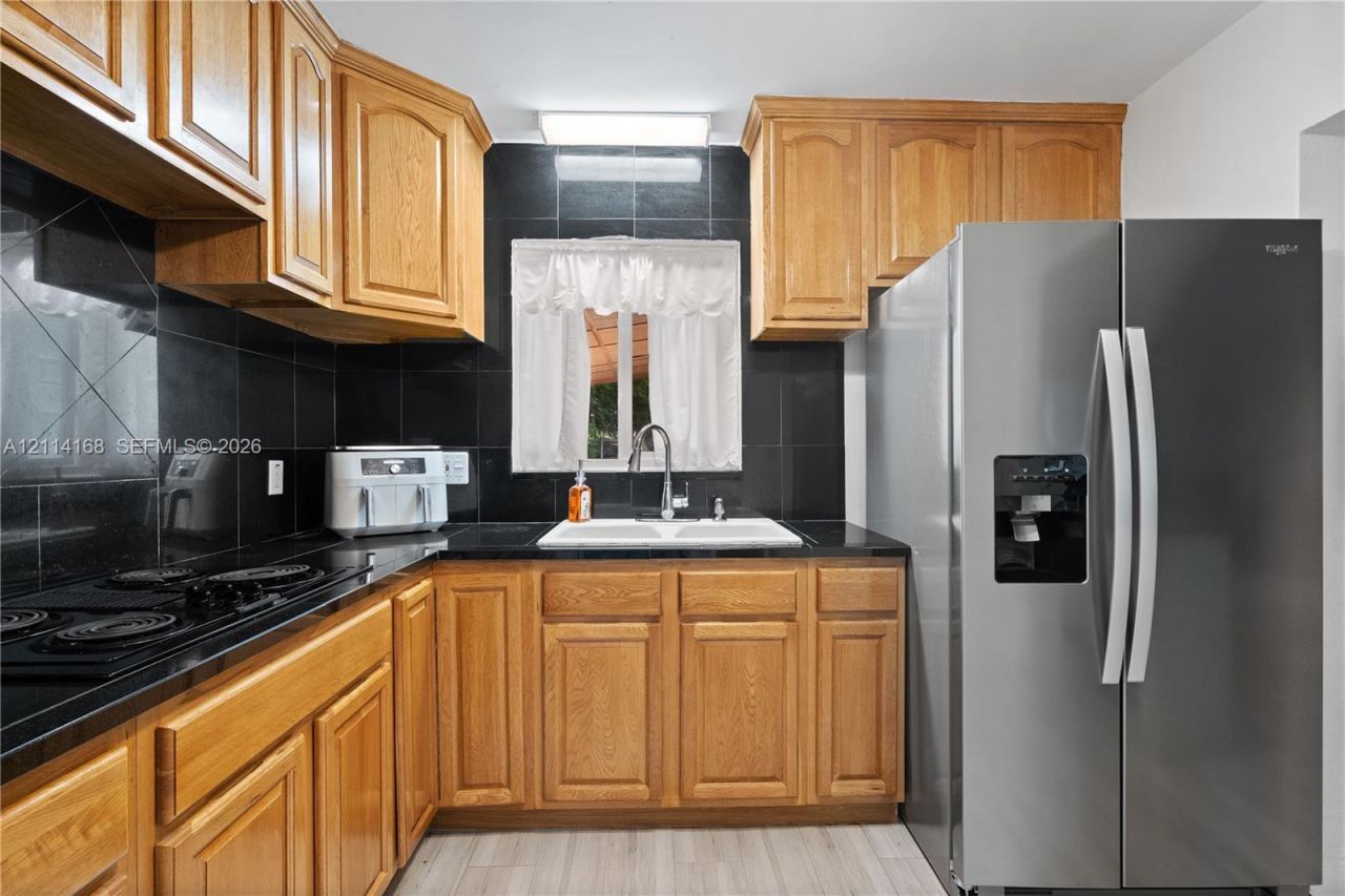 2447 Madison St , Hollywood, FL 33020 Photo