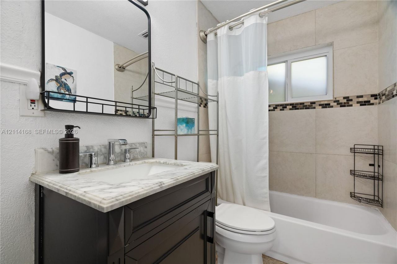 2447 Madison St , Hollywood, FL 33020 Photo