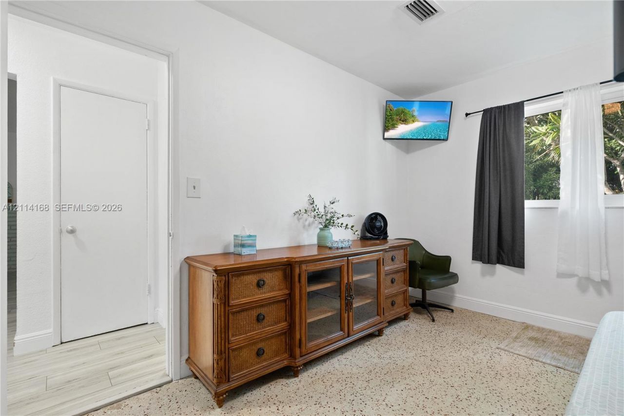 2447 Madison St , Hollywood, FL 33020 Photo