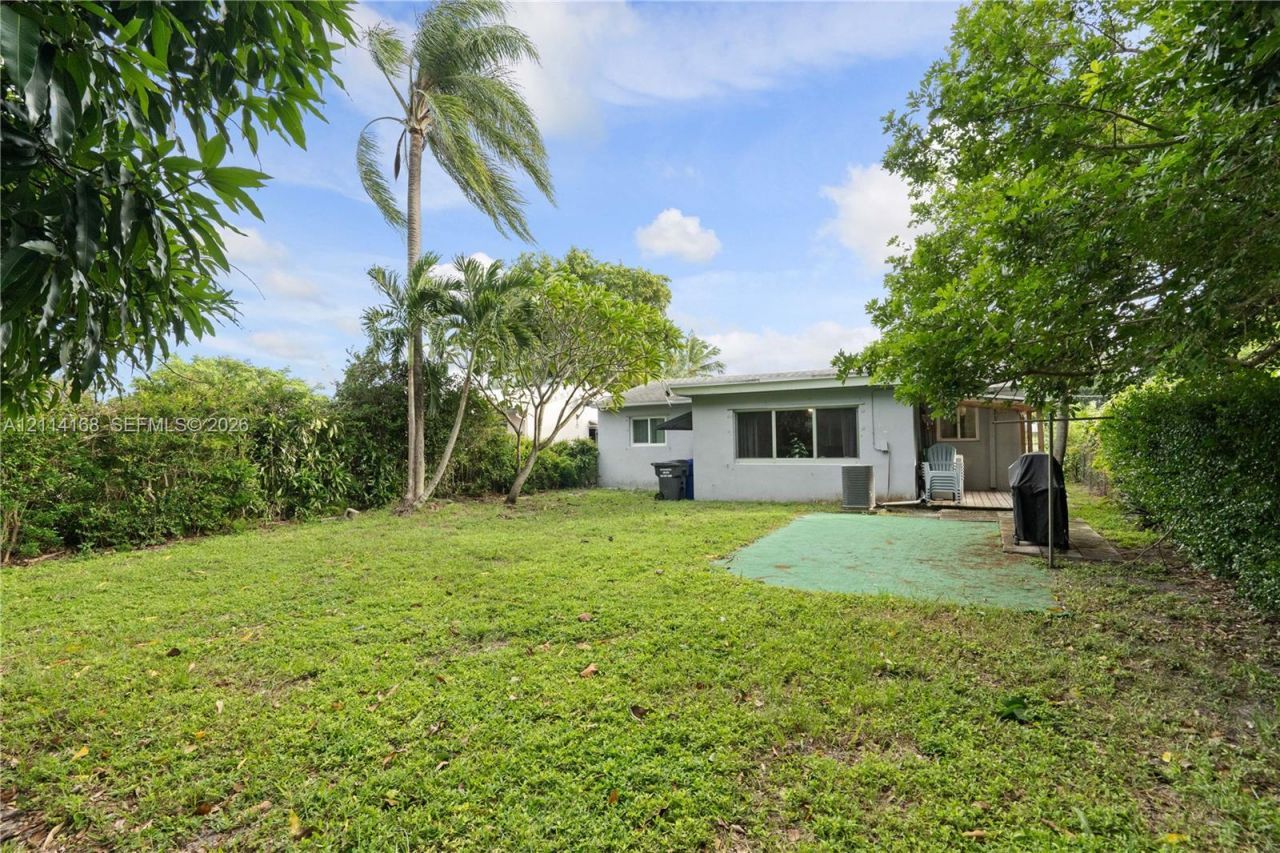 2447 Madison St , Hollywood, FL 33020 Photo