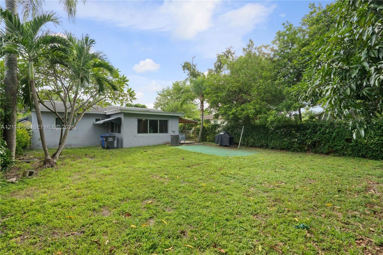2447 Madison St , Hollywood, FL 33020 Photo