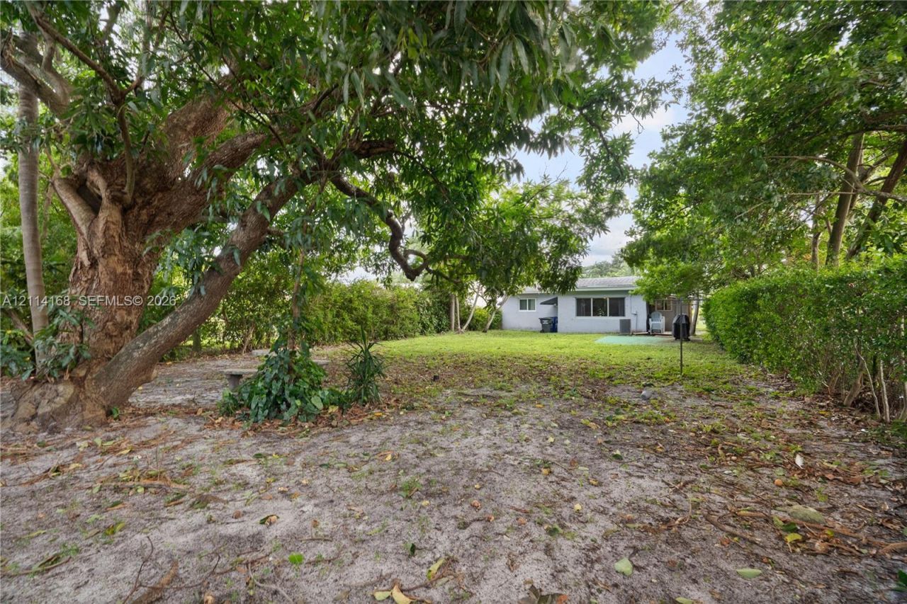 2447 Madison St , Hollywood, FL 33020 Photo