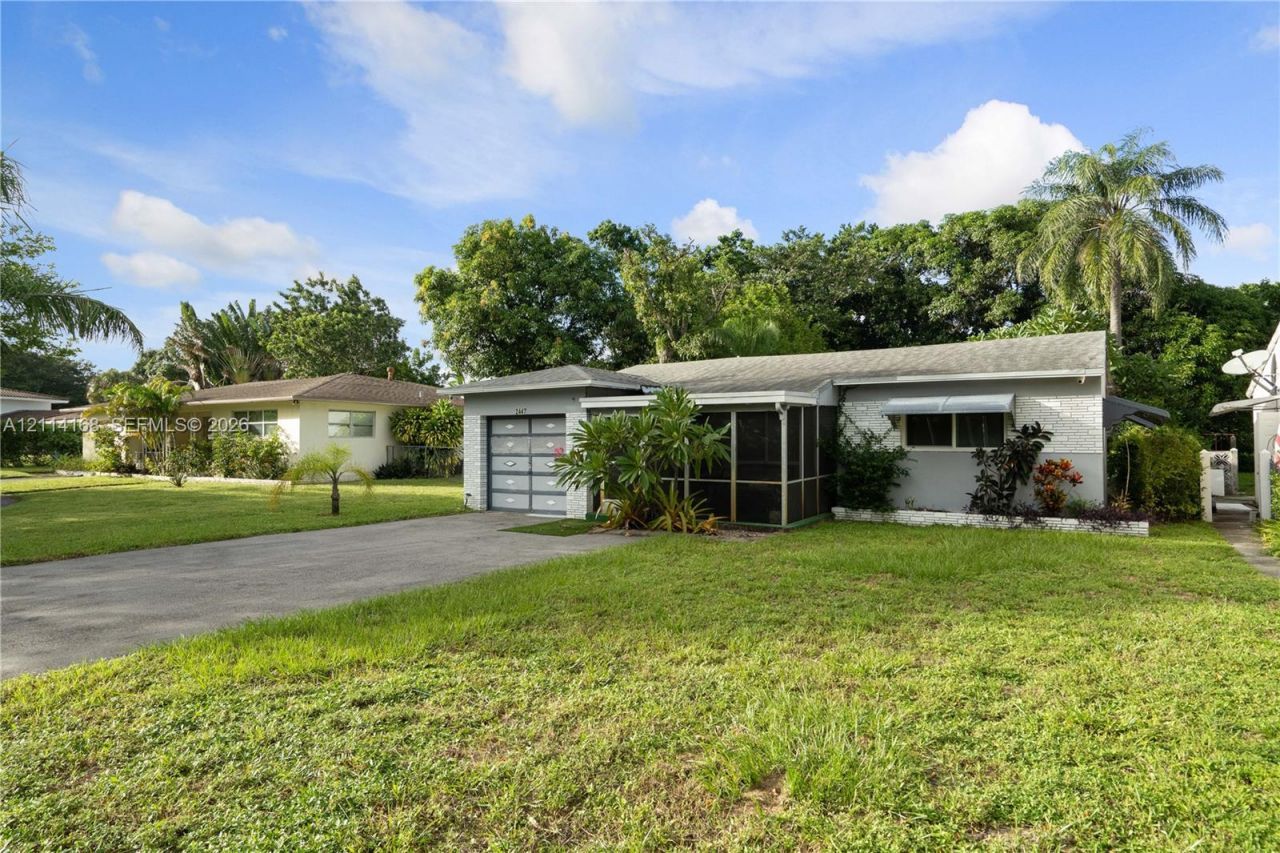 2447 Madison St , Hollywood, FL 33020 Photo