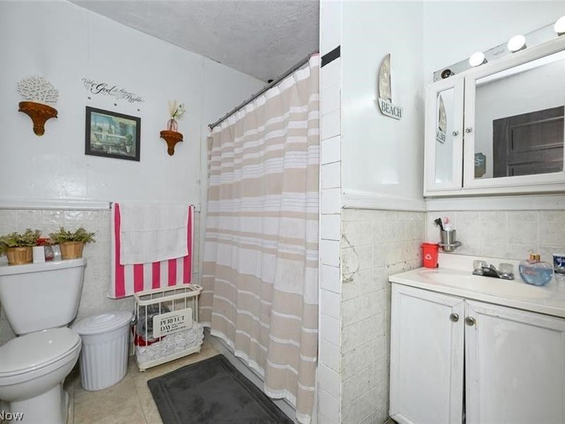 4132 Robert Avenue , Cleveland, OH 44109 Photo 8