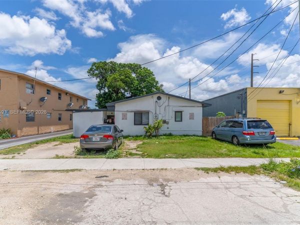 725 SW 1st Ave , Homestead, FL 33030