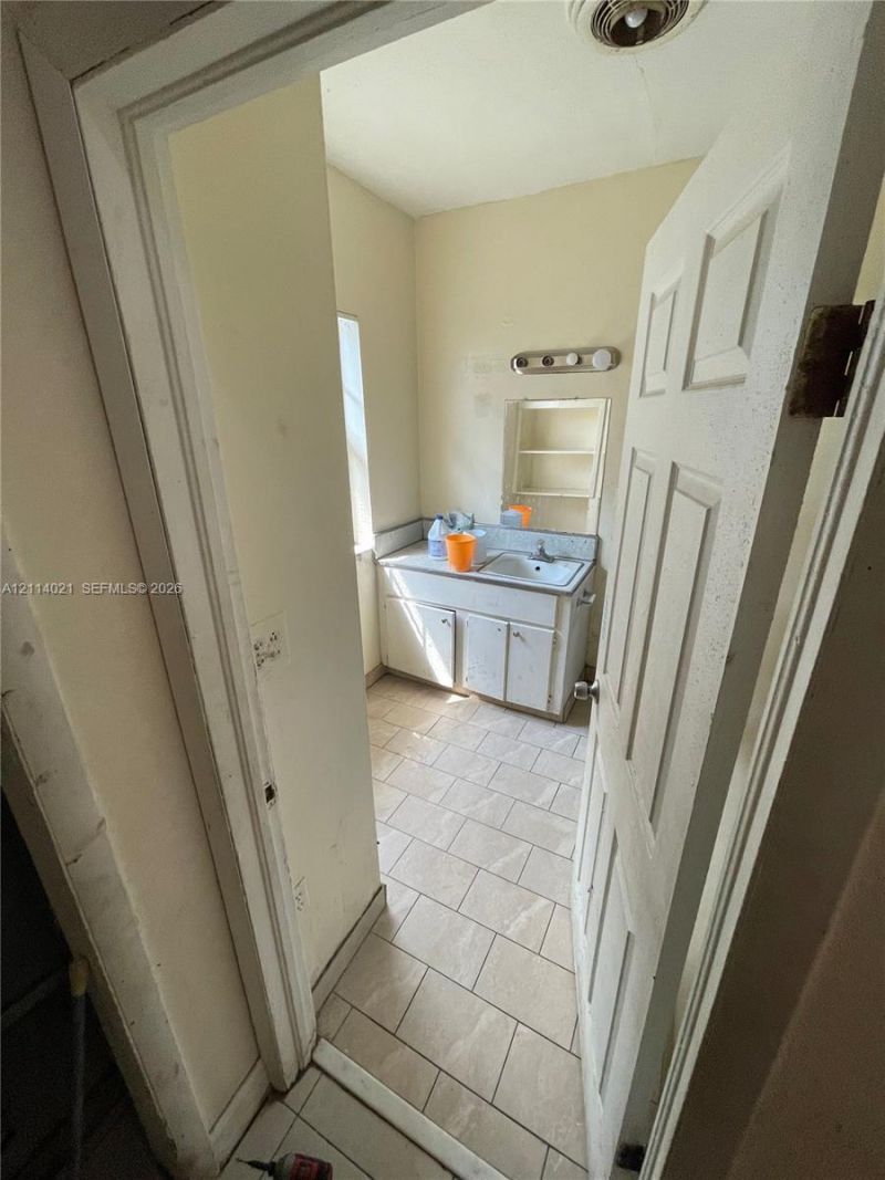 725 SW 1st Ave , Homestead, FL 33030 Photo