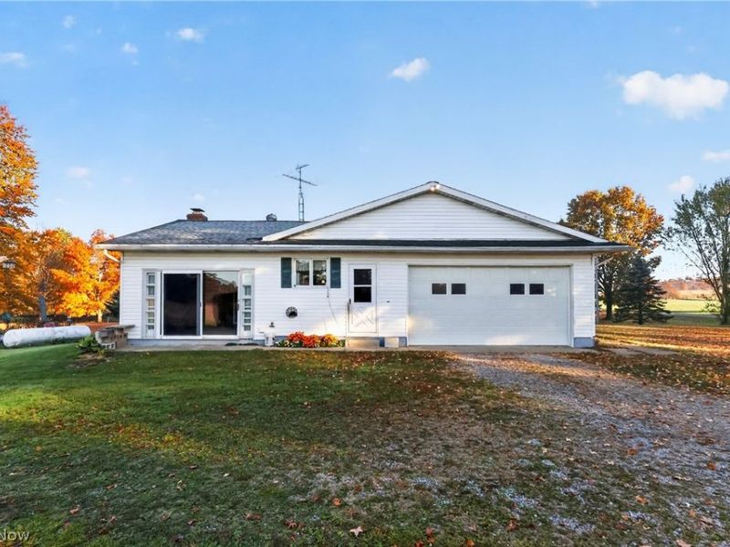 8977 Delin Thomas Road, Kinsman, OH 44428 Photo 5