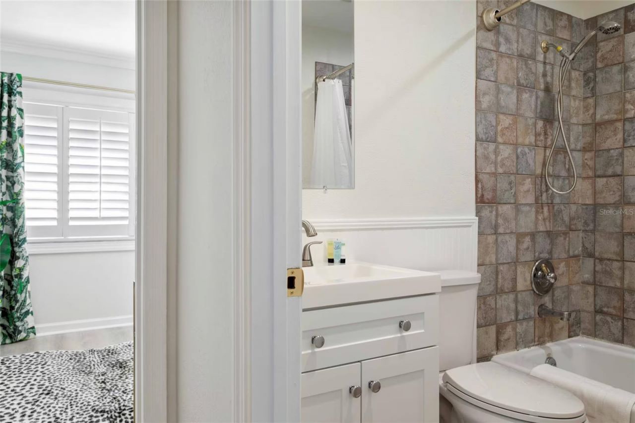 9678 121st Street , Seminole, FL 33772 Photo