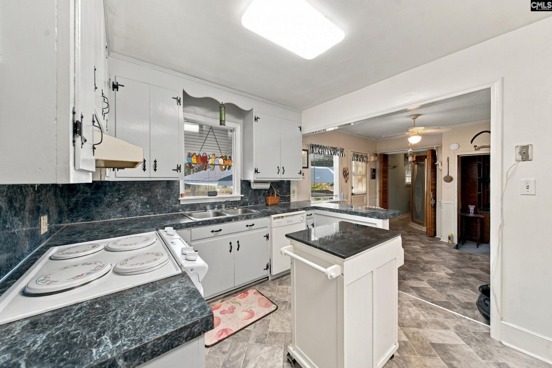 3670 Main Highway  Photo 8