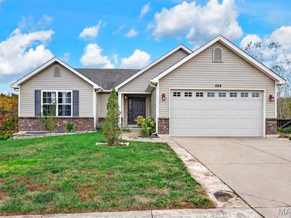 524 Prairie Creek Court, Wentzville, MO 63385